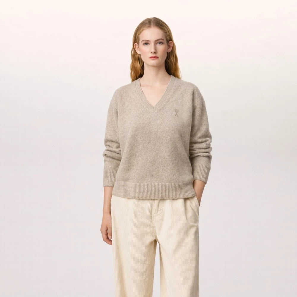 (국내배송, 당일출고)아미 드 꾀흐 까마이외 자수 V넥 울 스웨터 (여성)